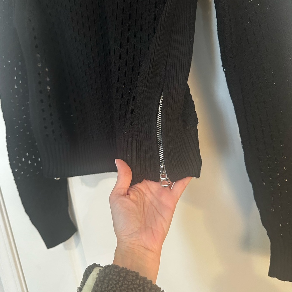 Varley Black Open-Knit Sweater size XS - Picture 4 of 6